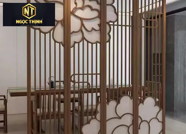 VÁCH NGĂN CÁNH HOA SANG TRỌNG - VN01